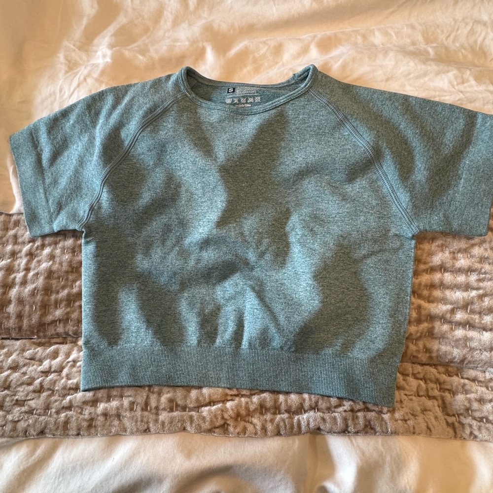 Amazon Essentials Green Crop Top with Crew Neck